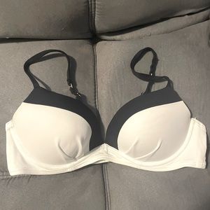 Lot of 2 bikini tops